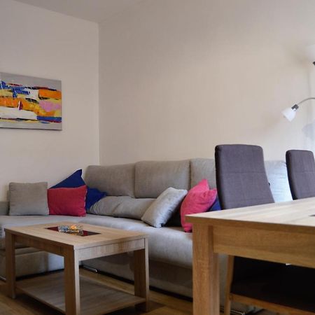Apartamentos Turisticos - Hostal Los Alisos Aliseda Ngoại thất bức ảnh
