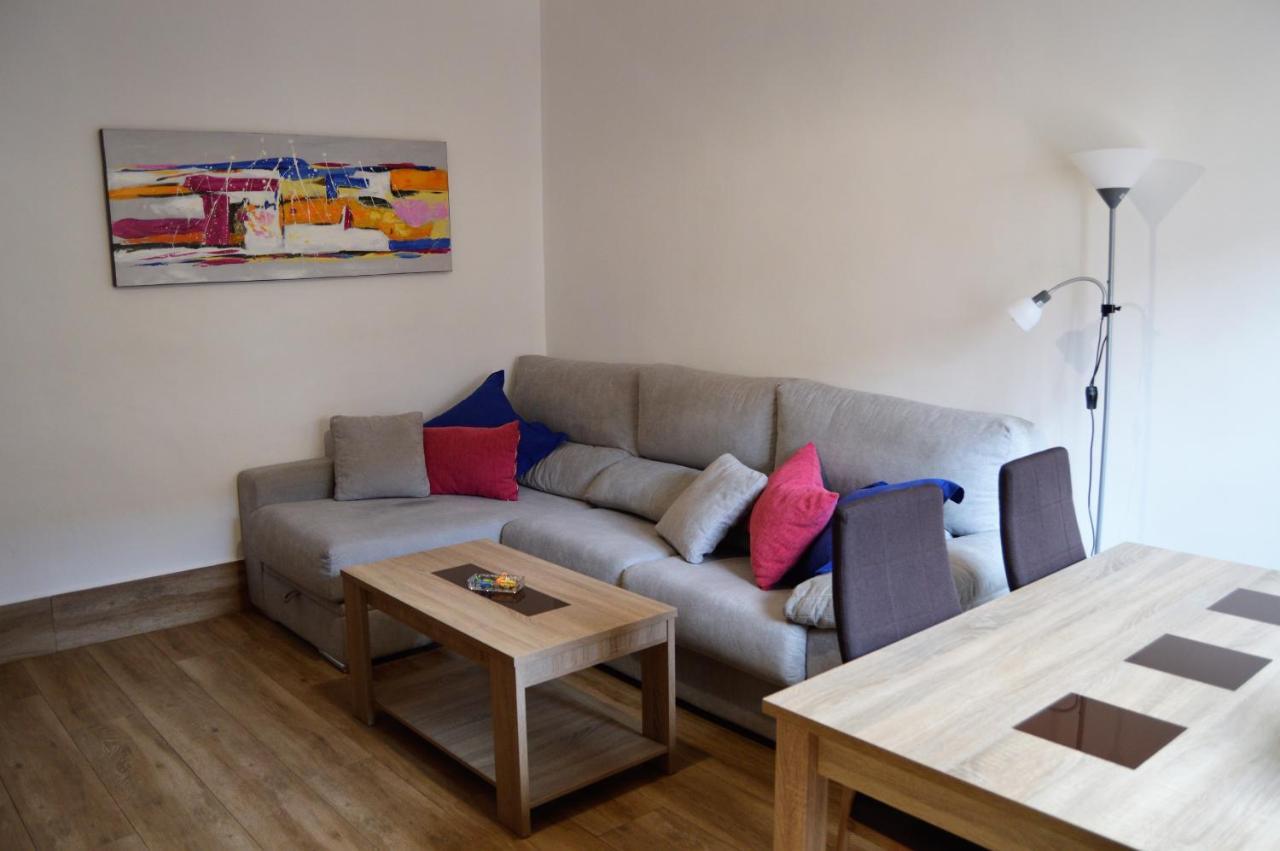 Apartamentos Turisticos - Hostal Los Alisos Aliseda Ngoại thất bức ảnh